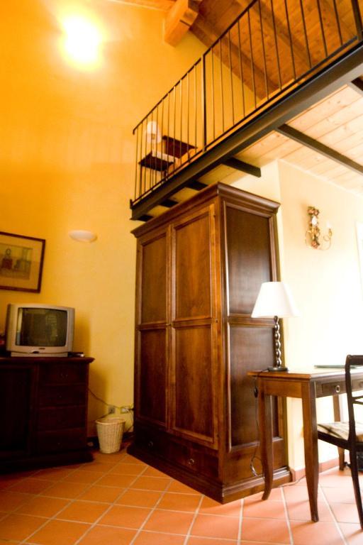 Locanda La Casetta Angera Szoba fotó
